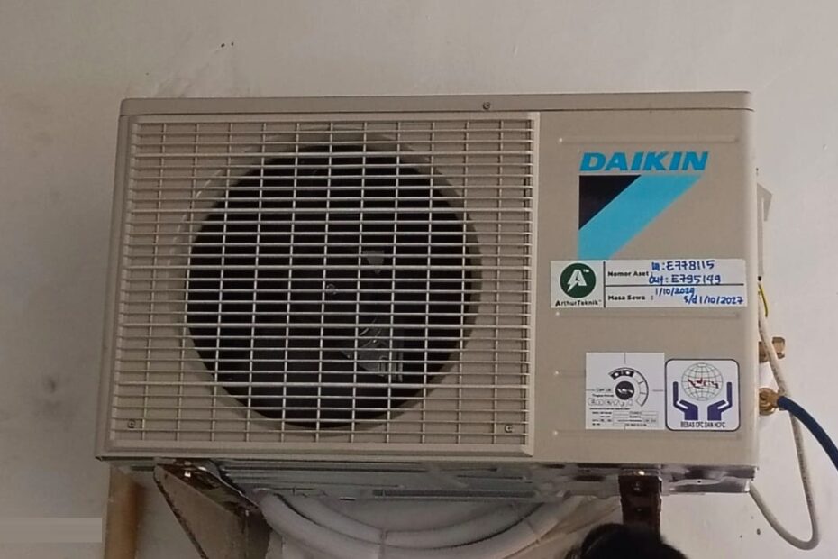 kondensor ac outdoor